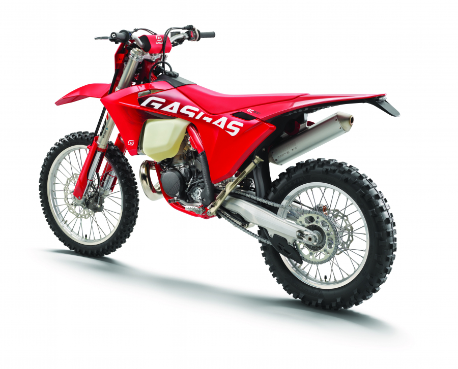 61023_Enduro _ EC 300 _ 2024 _ Studio