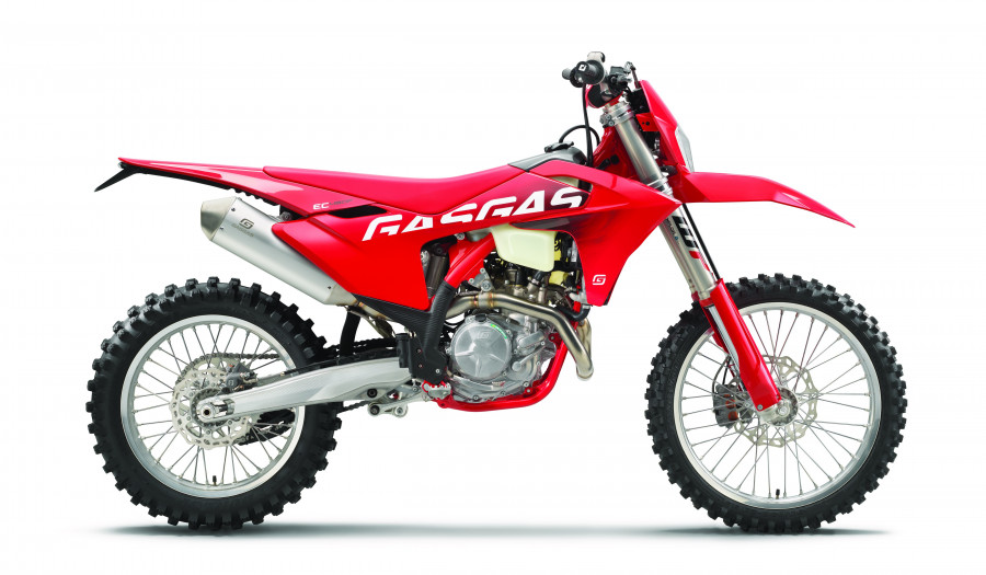 61457_Enduro _ EC 450F US_ 2024 _ Studio